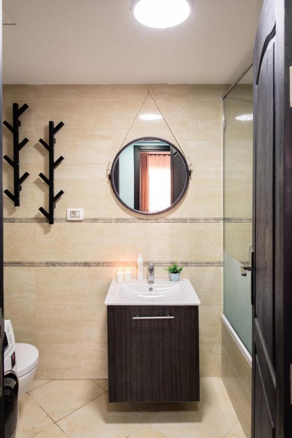 The 2Bdr Compelling Condo 5 Min To Cai Airport Cairo Exterior photo